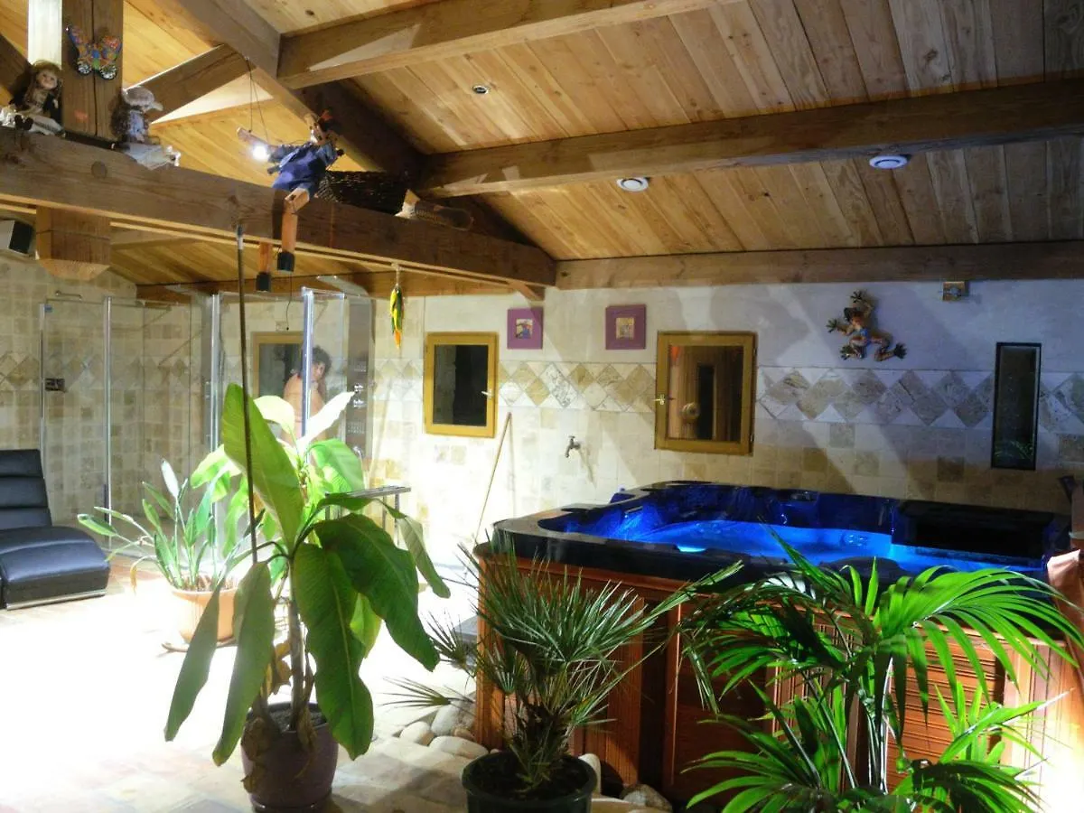 Pontet-Fronzele Agrotourisme Ecologique, Maison D'Hotes & Spa Lagorce  France